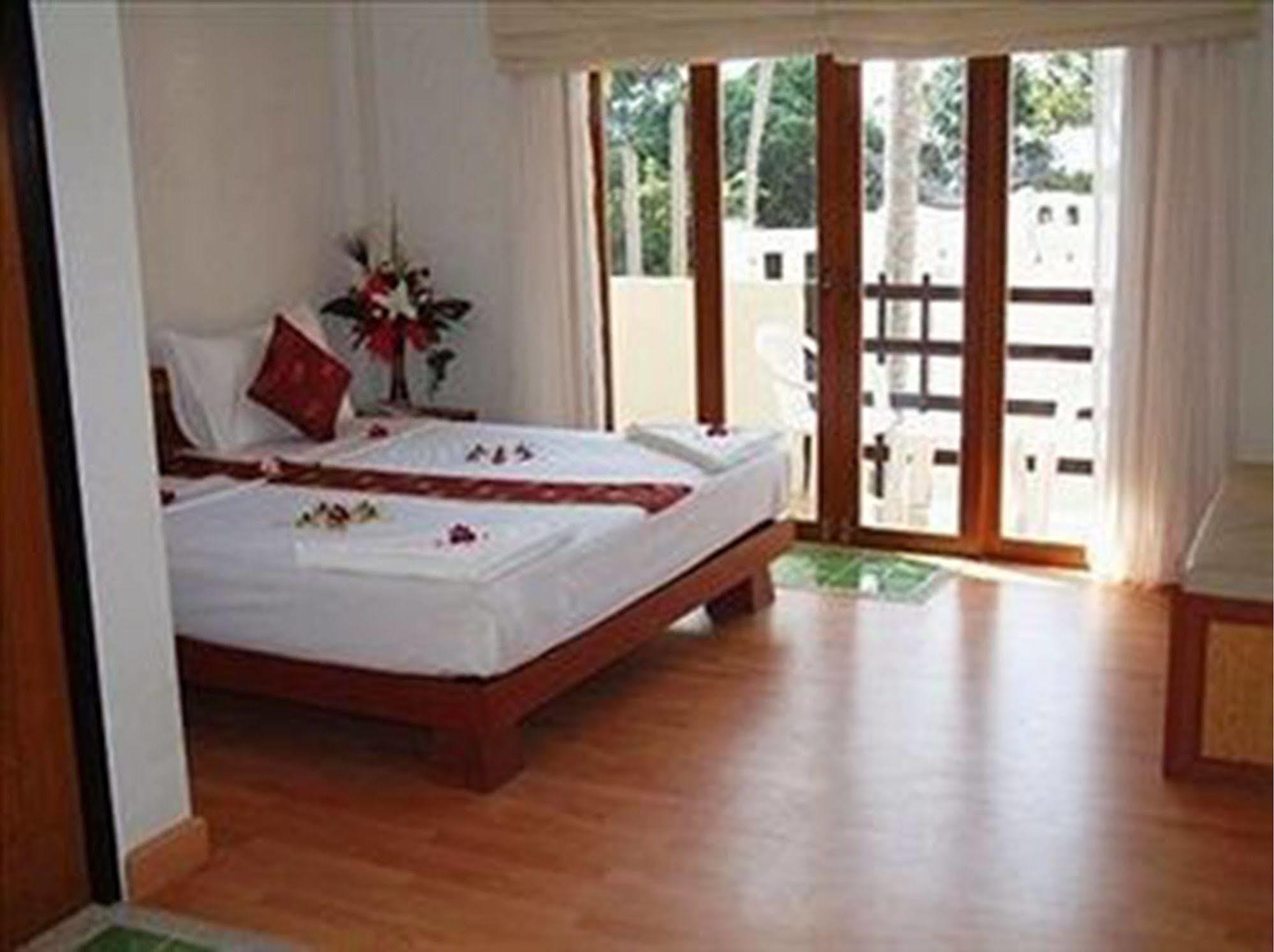 Krabi Tropical Beach Resort Ao Nang Room photo